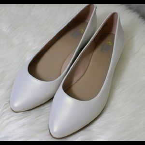 Easy Spirit Avery Low Wedges