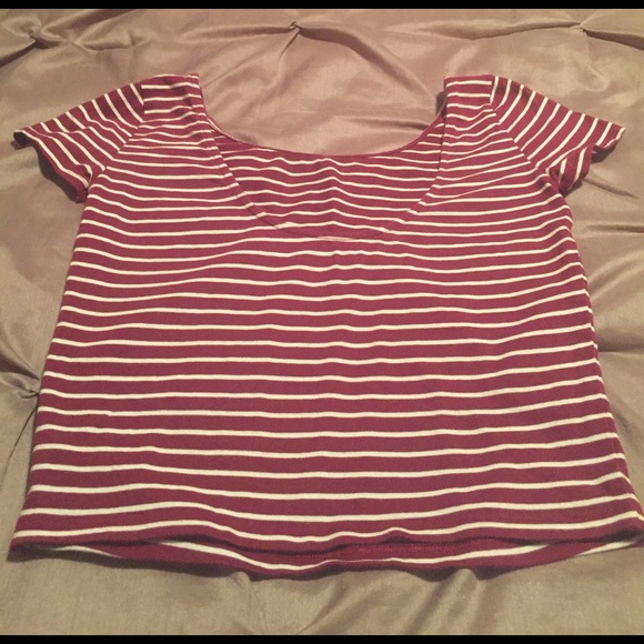 American Eagle 🦅 Crop Top - Picture 3 of 3