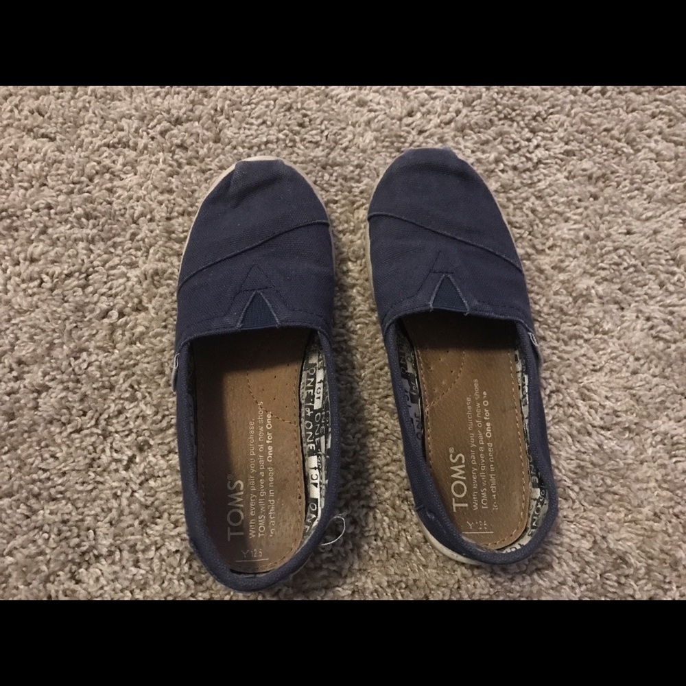 Boys Navy Blue TOMS