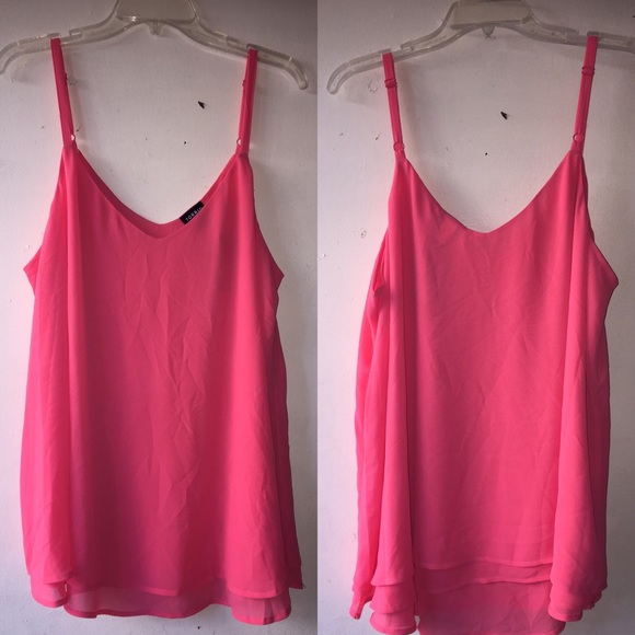 NWT TORRID TOP SIZE 2 - Picture 2 of 4