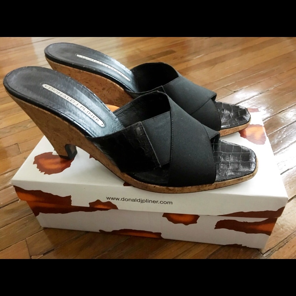 Women's shoes size 10