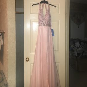 BRAND NEW PROM DRESS!!