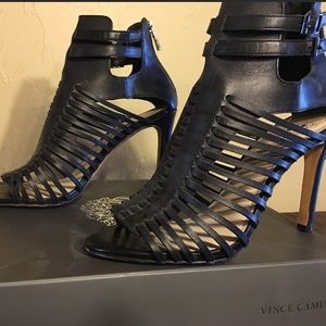 VINCE CAMUTO Kipper cage