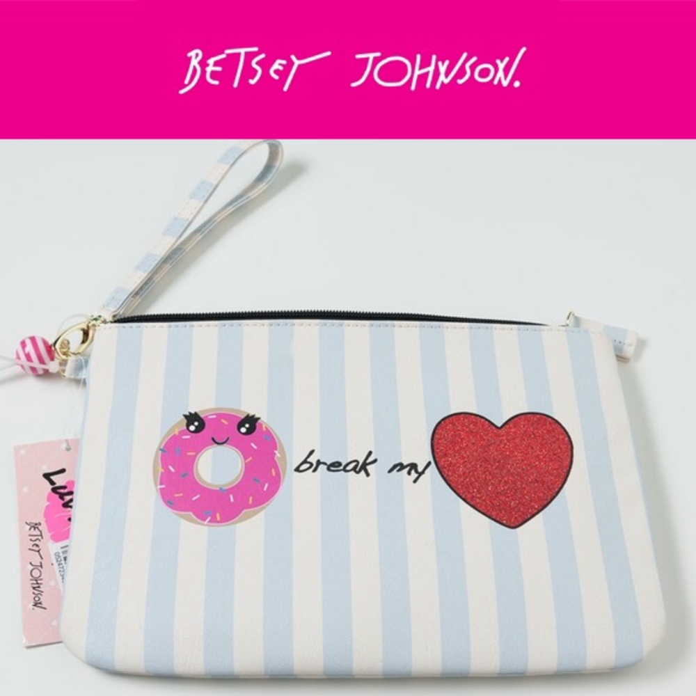 🆕 Betsey Johnson Donut Pouch NWT Blue White