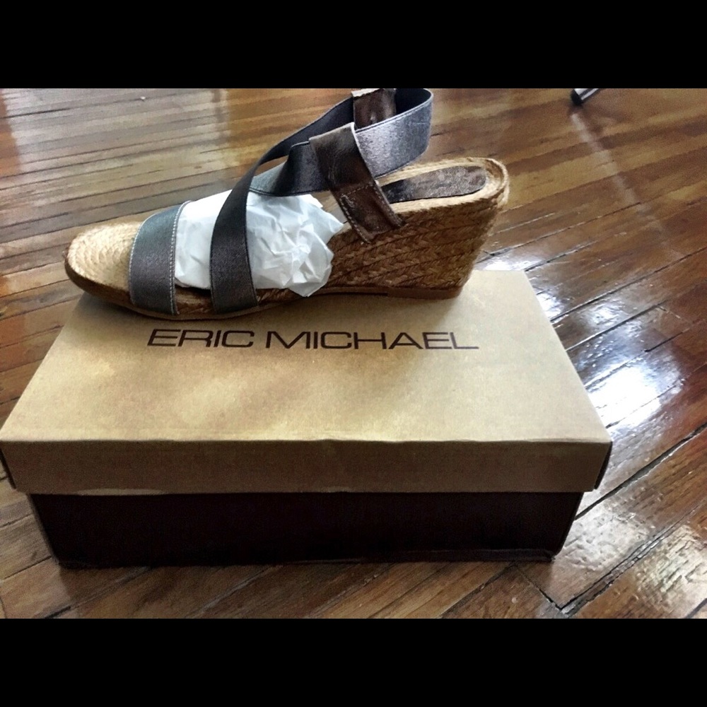 Women's shoes size 10