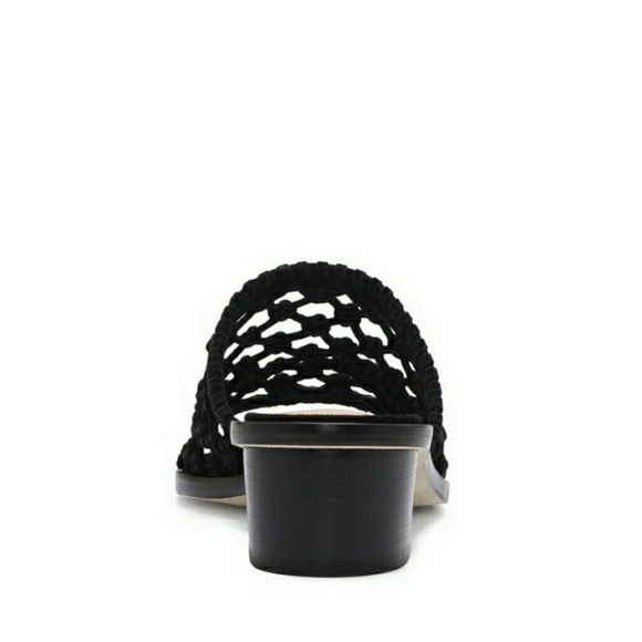 NIB Vince Camuto knotted mule sandal - Picture 2 of 8