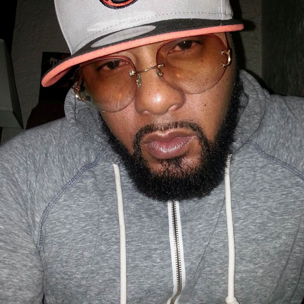 Meet your Posher, Moe