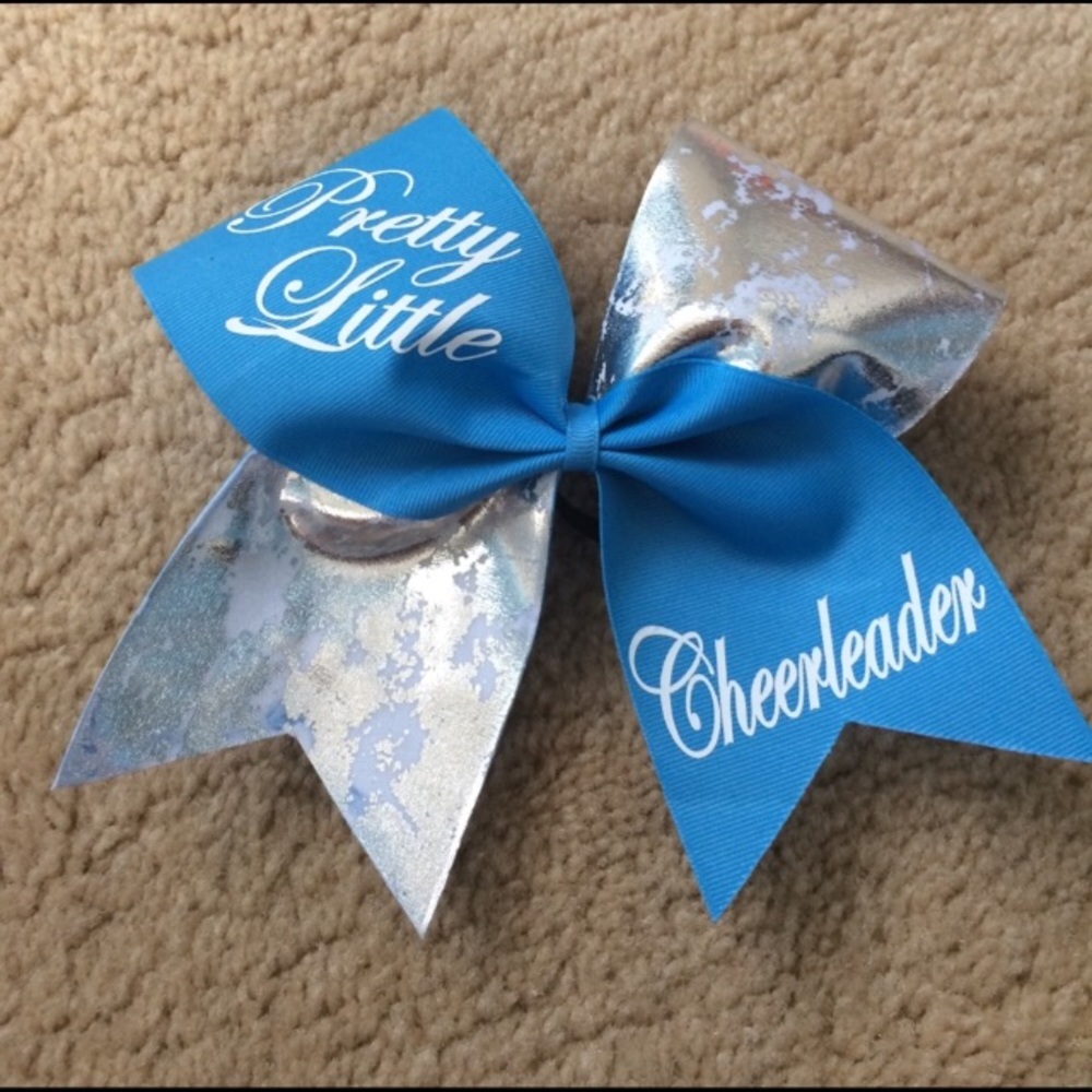 Bows for Madison - Picture 2 of 3
