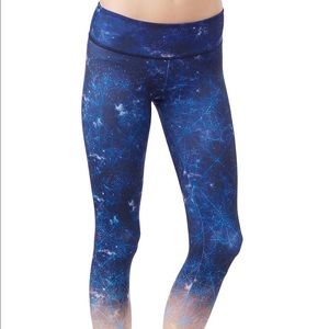 NWOT Onzie yoga leggings size S/M