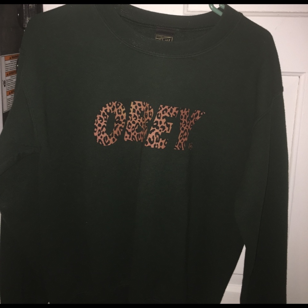 Obey crew neck