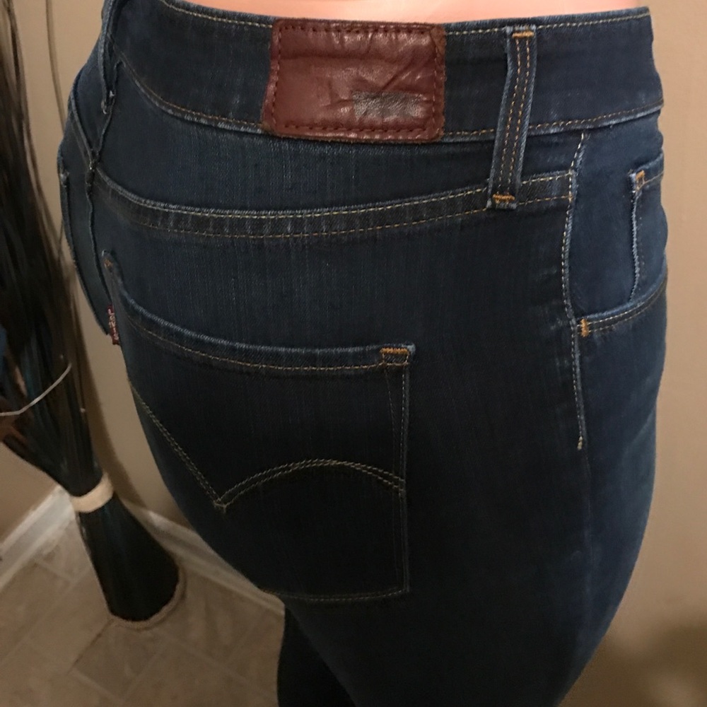 Levi's