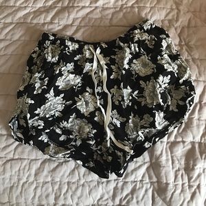 Brandy Melville shorts