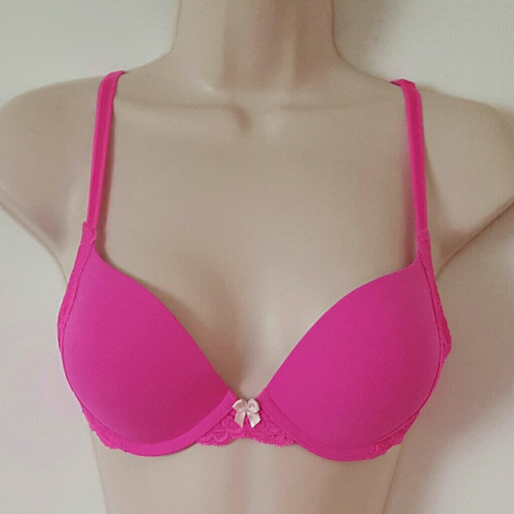 Victoria's Secret Pink Push Up Brand NWT