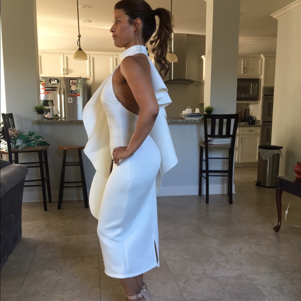Gorgeous Cream Dress Just in time for Spring!!!