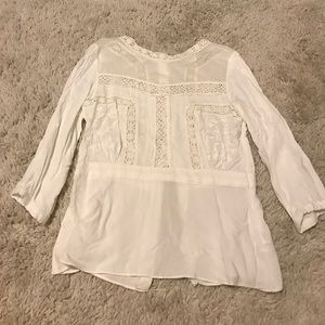 Quarter sleeve top
