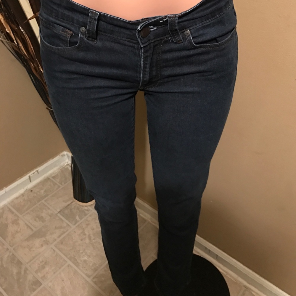 Calvin Klein - Picture 3 of 4