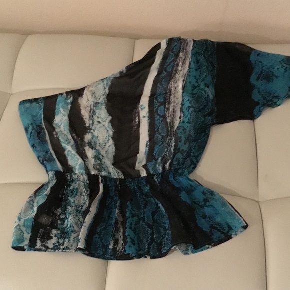 Bebe - Picture 2 of 2