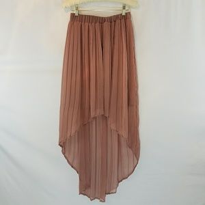 On Trend! Xhilaration Rose Pleated High Low Skirt