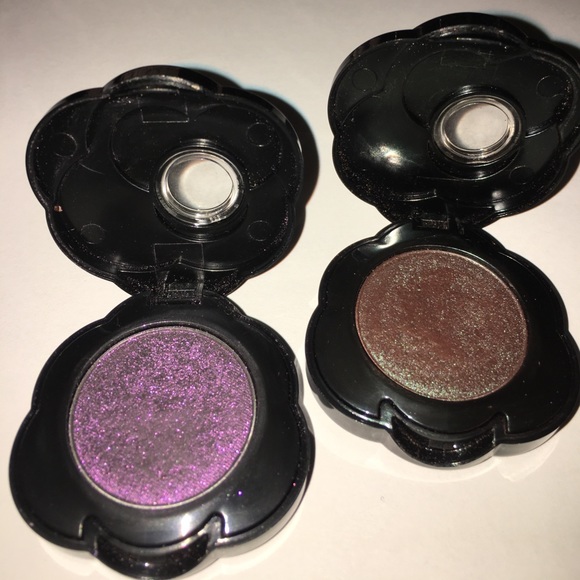 ✨Too faced eyeshadow✨ - Picture 2 of 4