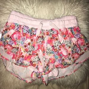 Lululemon Hotty Hot Shorts- floral print