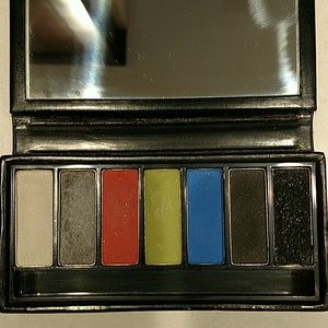 MAC eyeshadow palette