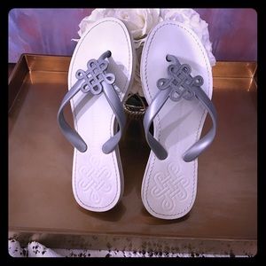 DIANE VON FURSTENBURG DVF Love Knot sandals