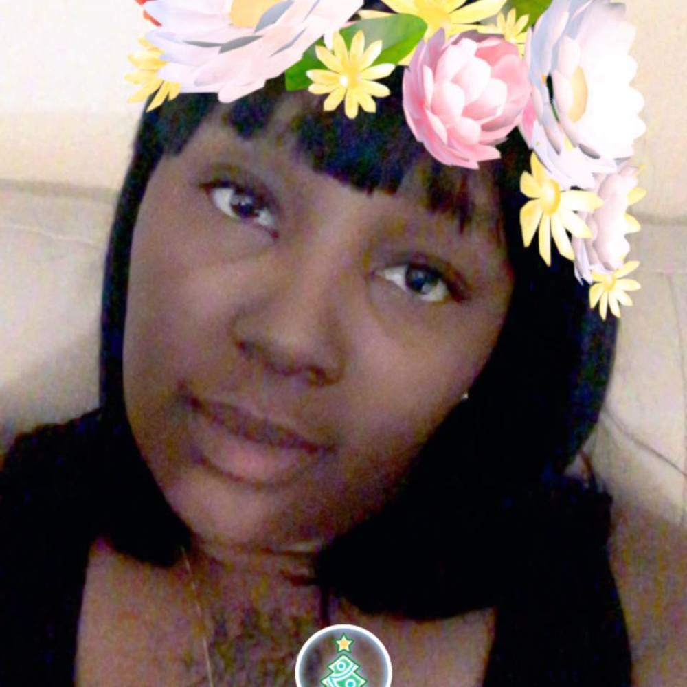 Meet your Posher, Fatima