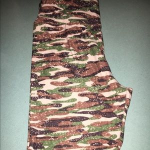 Unicorn lularoe camo one size leggings!