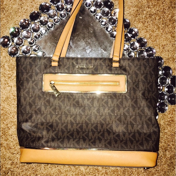Michael Kors Handbags - Authentic Michael Kors Bag