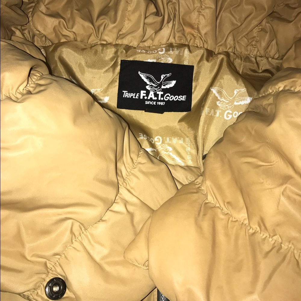 Coat - Picture 2 of 5