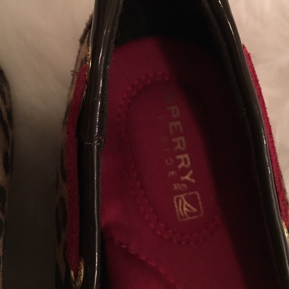 SOLD/ Sperrys Cheetah pattern - Picture 3 of 5