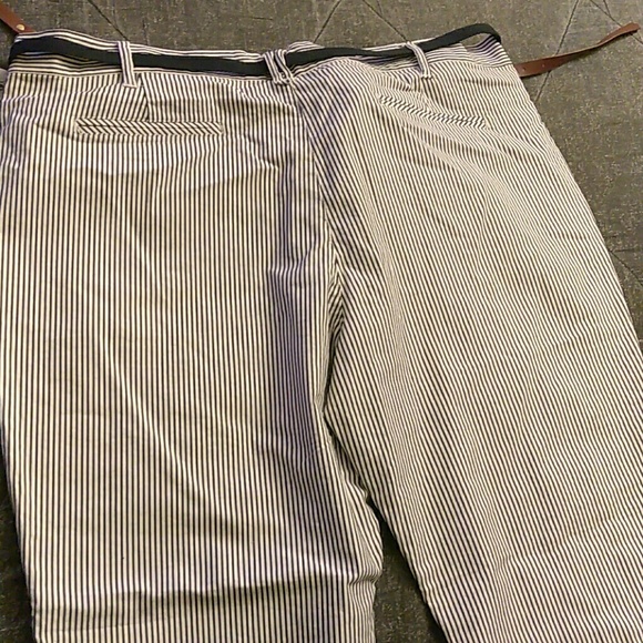 Pinstripe trowers with belt - Picture 2 of 3