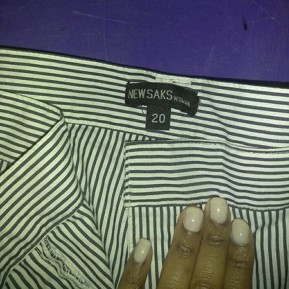 Pinstripe trowers with belt - Picture 3 of 3