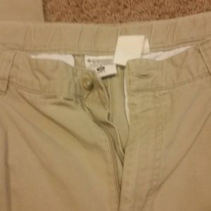 Columbia Cargo Pants Sz. 30x32 gently worn
