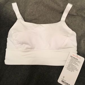 New with tags never worn Lululemon Both Ways Bra