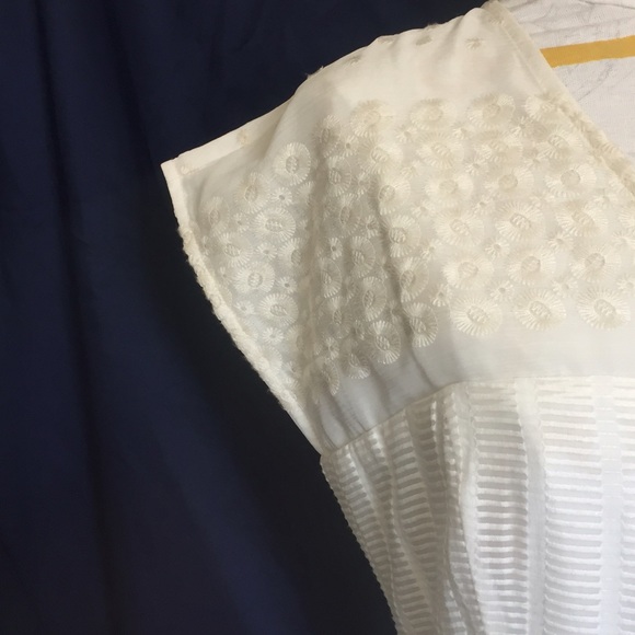 White Spring Dress - Picture 2 of 4