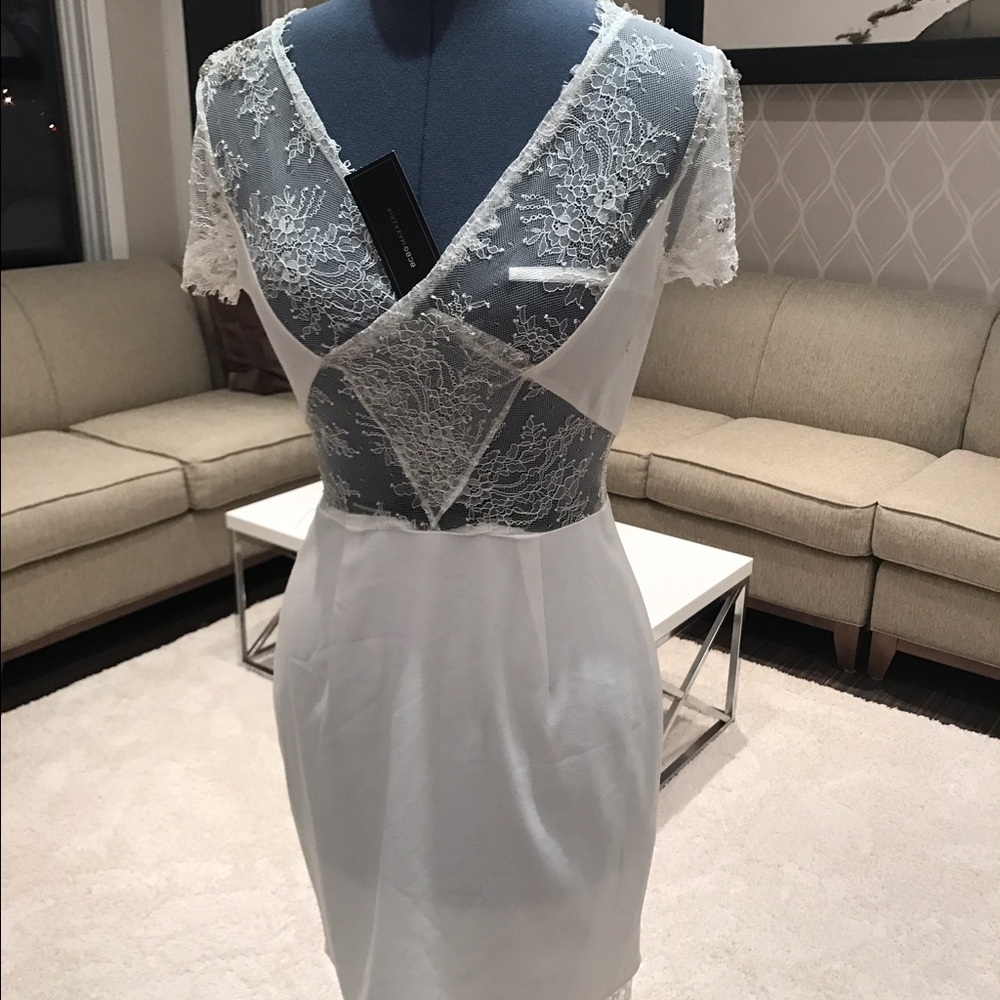 BCBG size 4