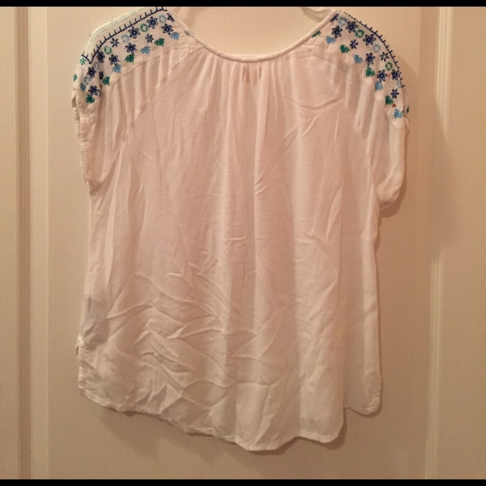 Spring blouse! - Picture 4 of 4