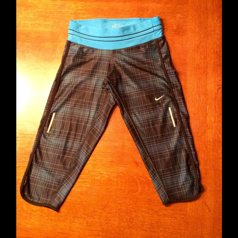 🌸 New listing 🌸 Nike running capris.