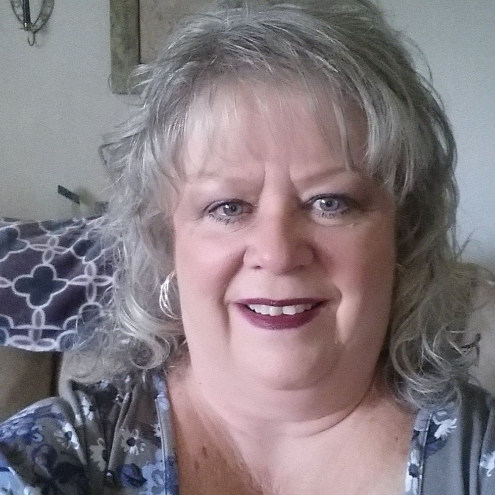 Meet your Posher, Kandy