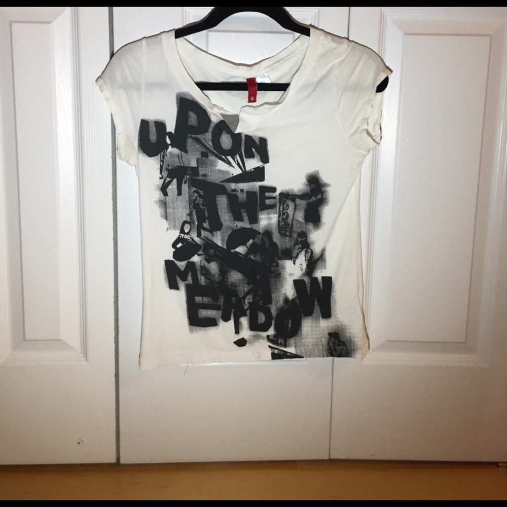 White and black short sleeve shirt