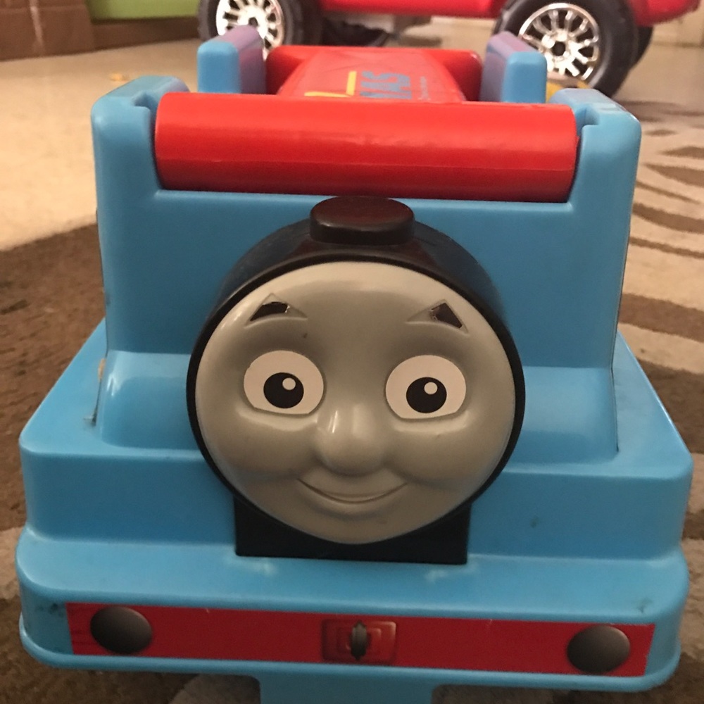Go go Thomas pusher