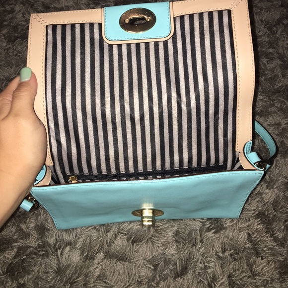 Kate Spade Cross Body - Picture 2 of 4