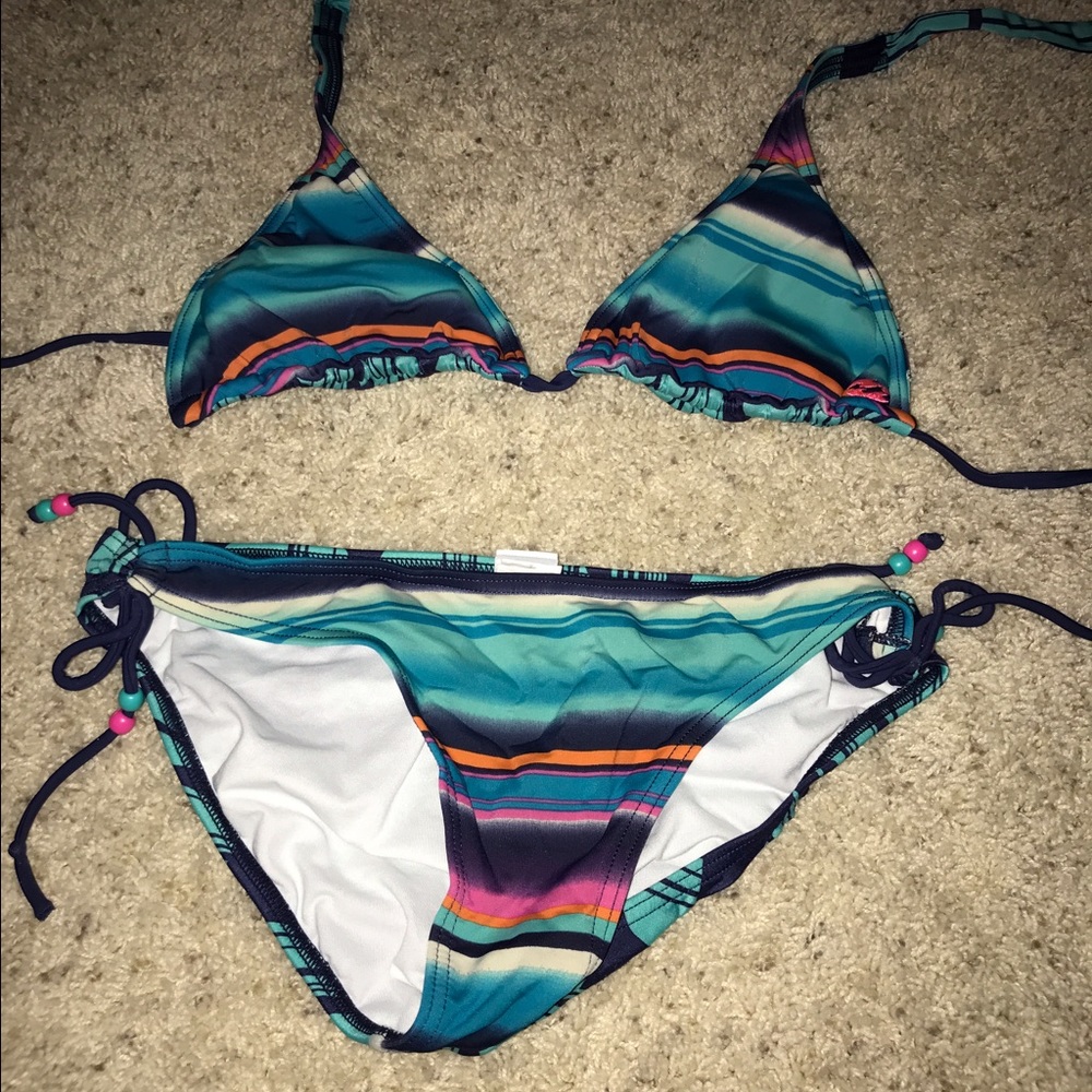 Billabong suit!