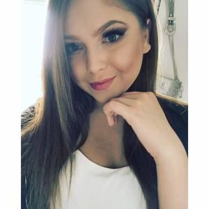 Meet your Posher, Angelena