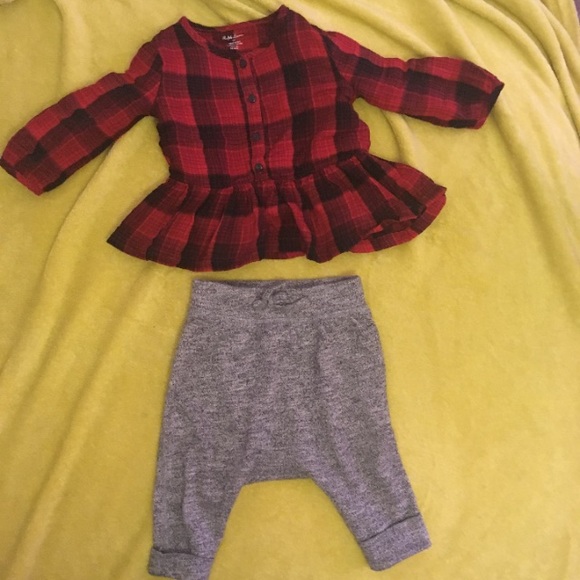 Red and black Ralph Lauren ruffled top and joggers - Picture 3 of 5