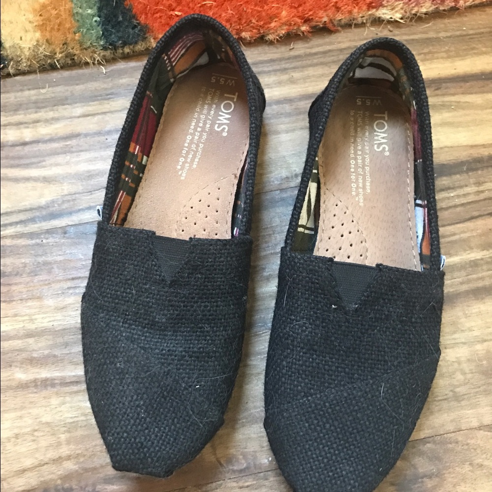 Toms