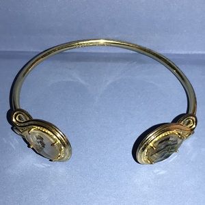 Kendra Scott abalone pinch cuff bracelet