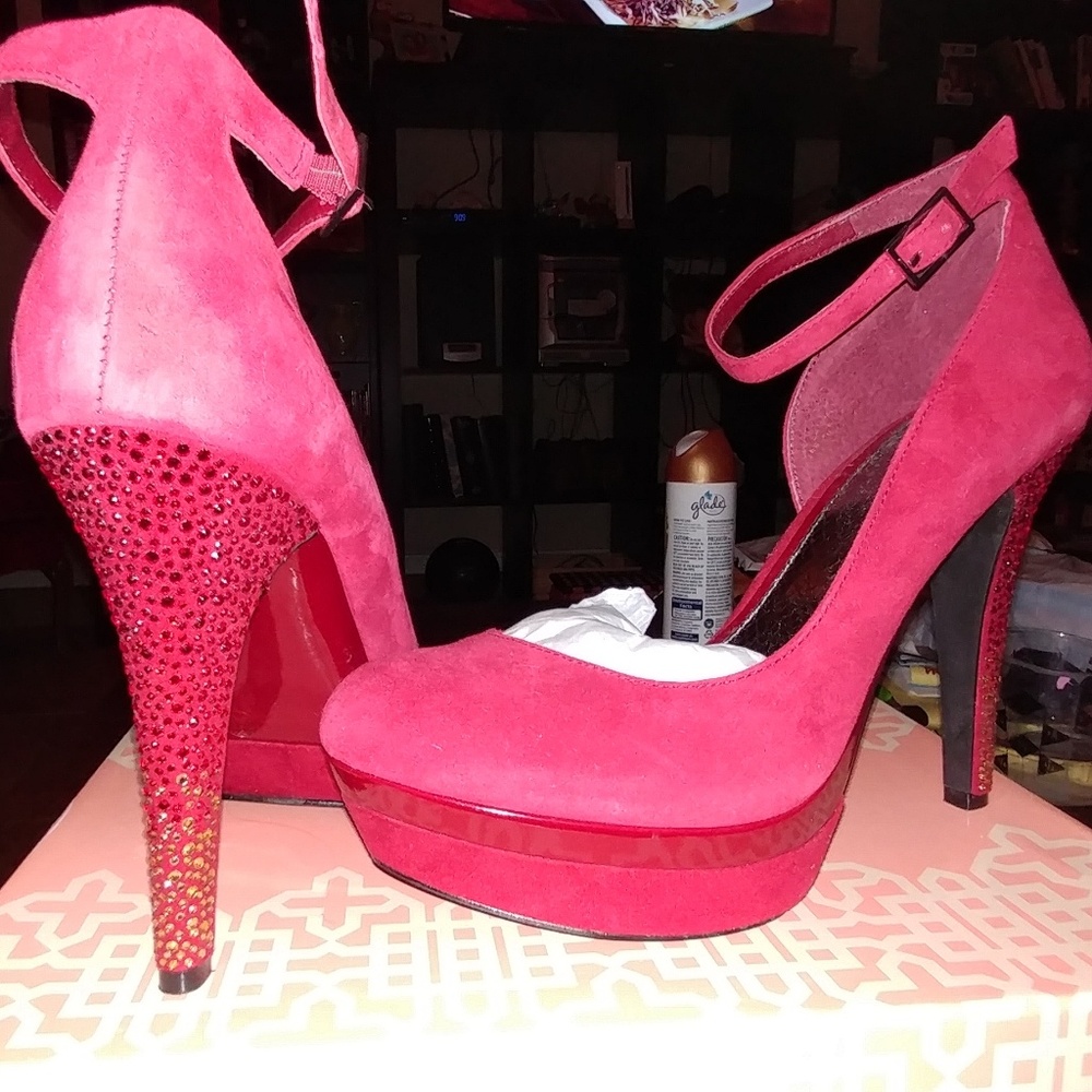 NIB Gianni Bini Night-Life Size 8.5 heels