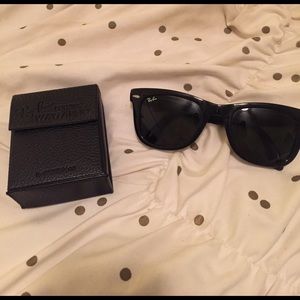 Ray-Ban Wayfarer Sunglasses